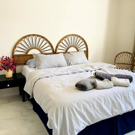 Arnold's Ocean View, Air Conditioner, *