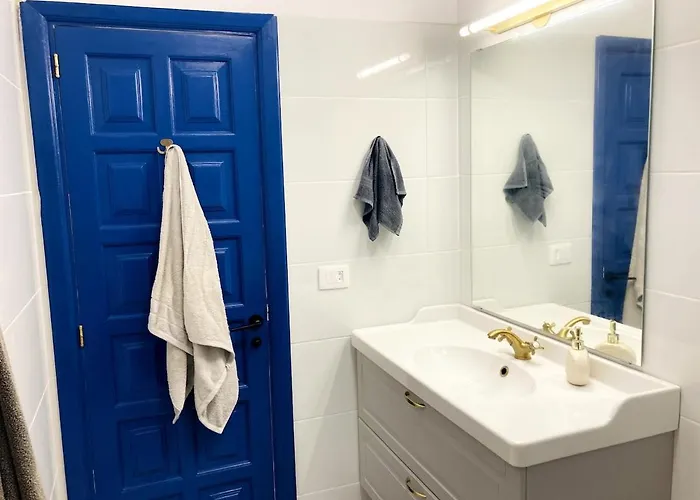 Arnold's Ocean View, Air Conditioner, 아파트 *